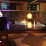 Exclusive Z Jacuzzi W Ksztalcie Serca , Krainaalicji Apartmán