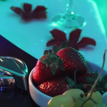 Exclusive Love Suite Z Jacuzzi W Ksztalcie Serca , Krainaalicji Elk *