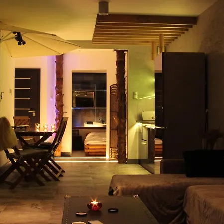 Exclusive Z Jacuzzi W Ksztalcie Serca , Krainaalicji Apartamento Ełk