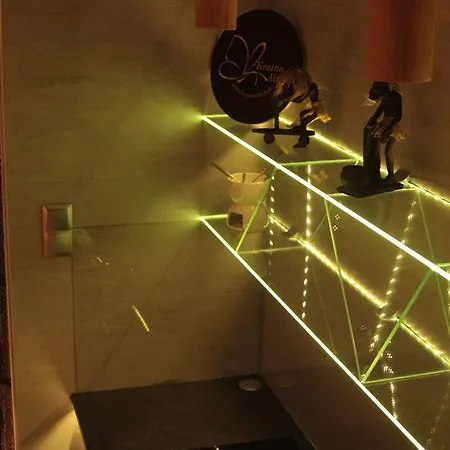 Exclusive Love Suite Z Jacuzzi W Ksztalcie Serca , Krainaalicji Elk Ełk