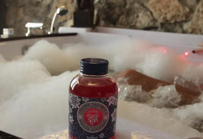 Exclusive Love Suite Z Jacuzzi W Ksztalcie Serca , Krainaalicji Elk Апартаменты Элк