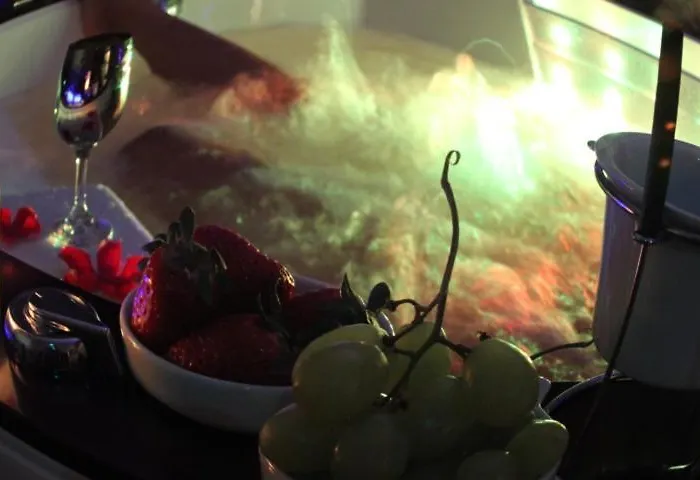 Апартаменты Exclusive Love Suite Z Jacuzzi W Ksztalcie Serca , Krainaalicji Elk Элк