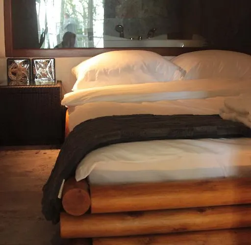 Exclusive Love Suite Z Jacuzzi W Ksztalcie Serca , Krainaalicji Elk